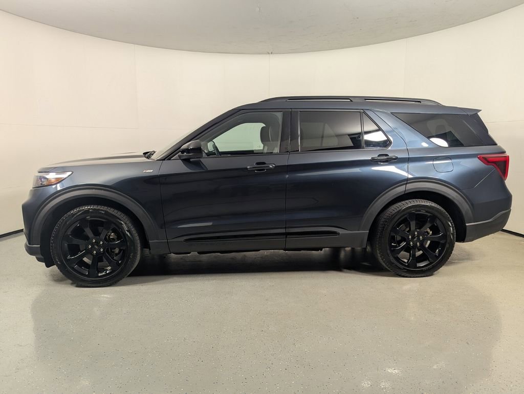 Used 2023 Ford Explorer ST-Line w/ Class IV Trailer Tow Package image 4