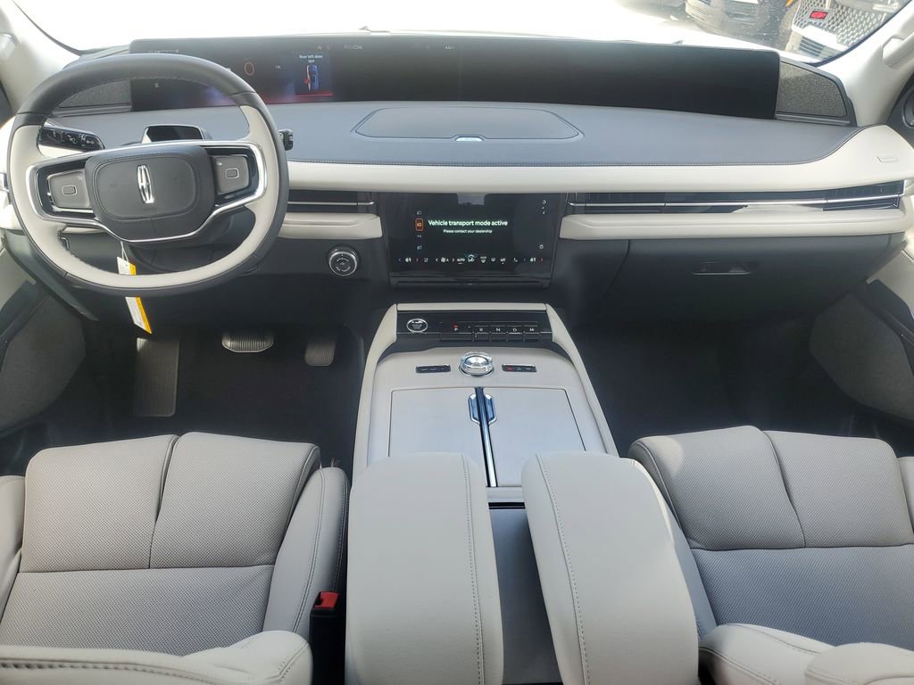 New 2025 Lincoln Navigator L Reserve image 14