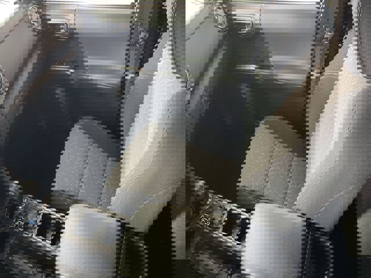 Used 2023 Toyota Tacoma TRD Off-Road image 23