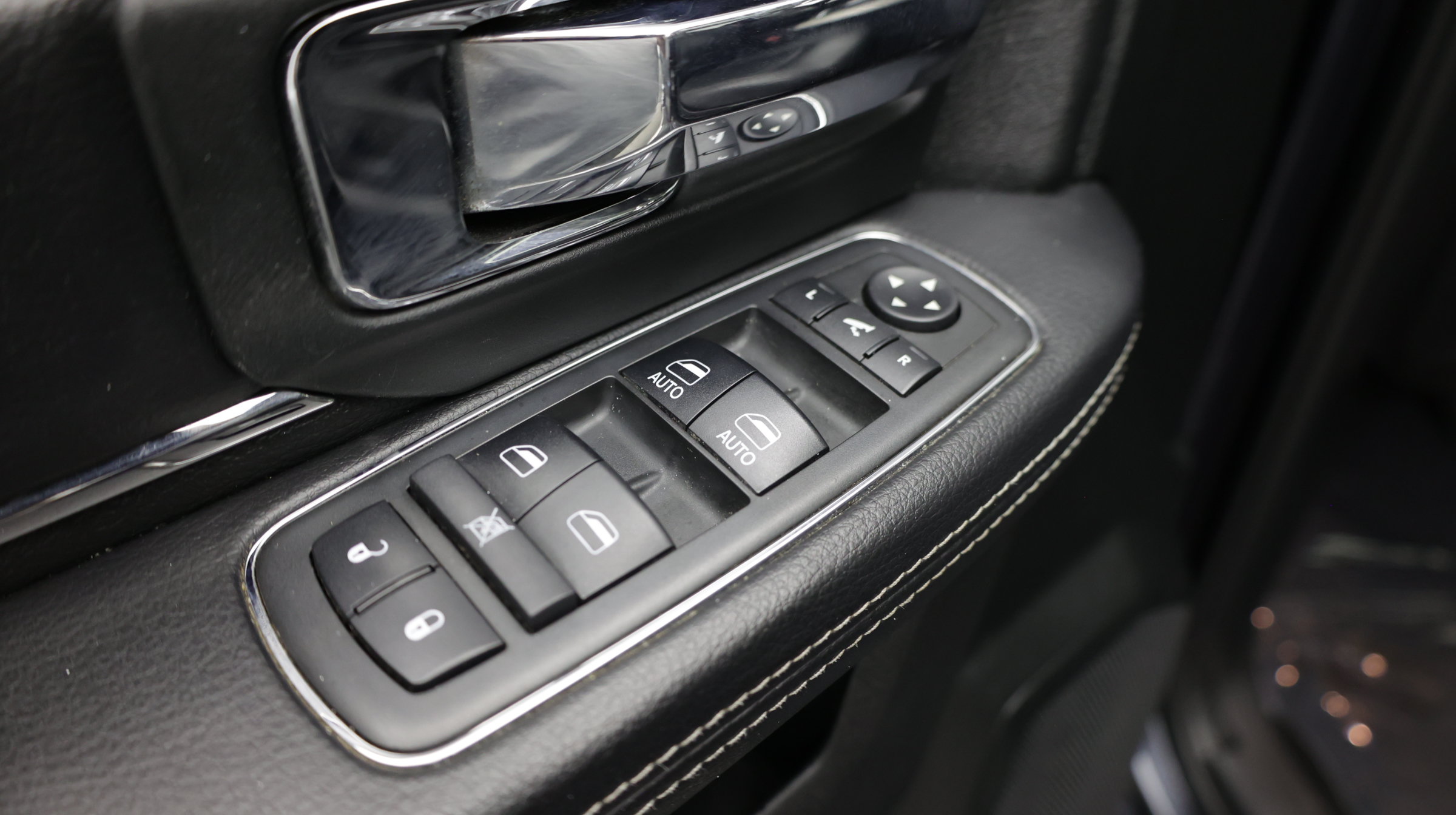 Used 2017 RAM 1500 Laramie w/ Convenience Group AWD/4WD image 16