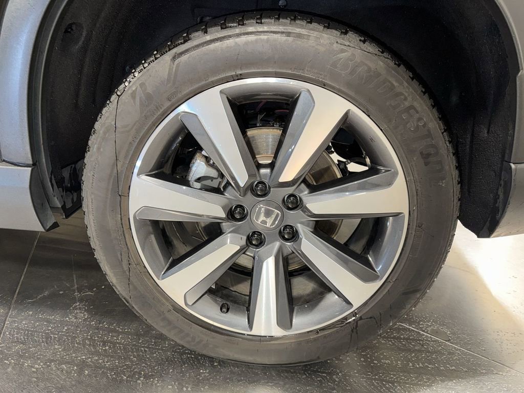 Certified 2023 Honda Pilot Touring image 13