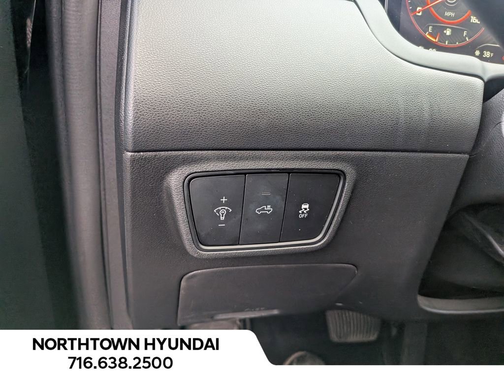 Used 2022 Hyundai Santa Cruz Limited image 33