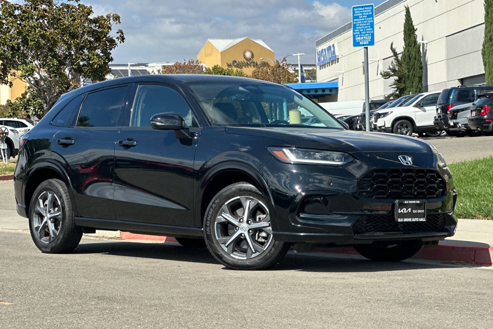 Certified 2024 Honda HR-V EX-L image 2