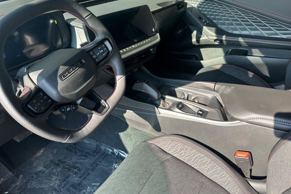 New 2026 Dodge Charger Scat Pack w/ Blacktop Package AWD/4WD image 10
