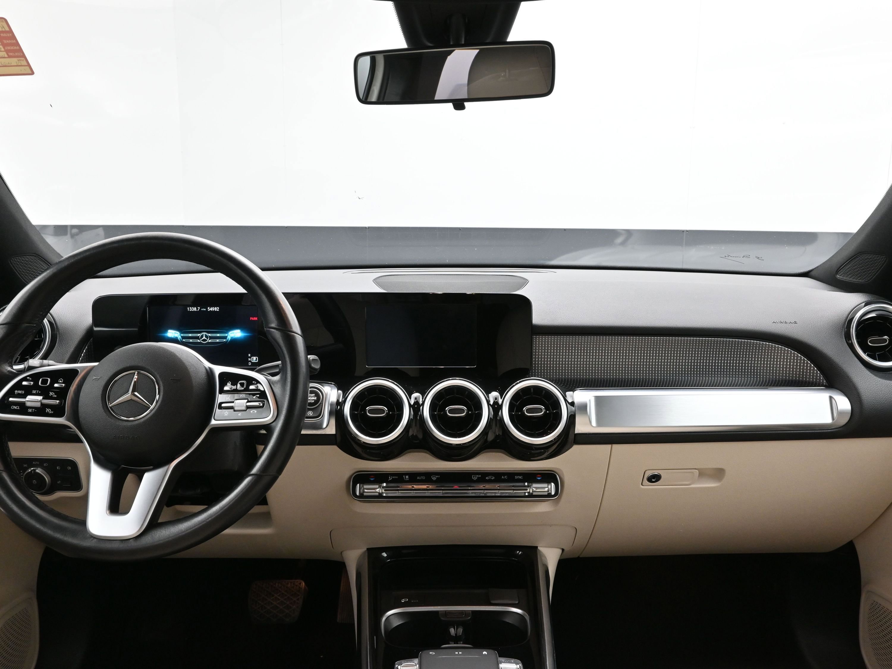 Used 2020 Mercedes-Benz GLB 250 image 18