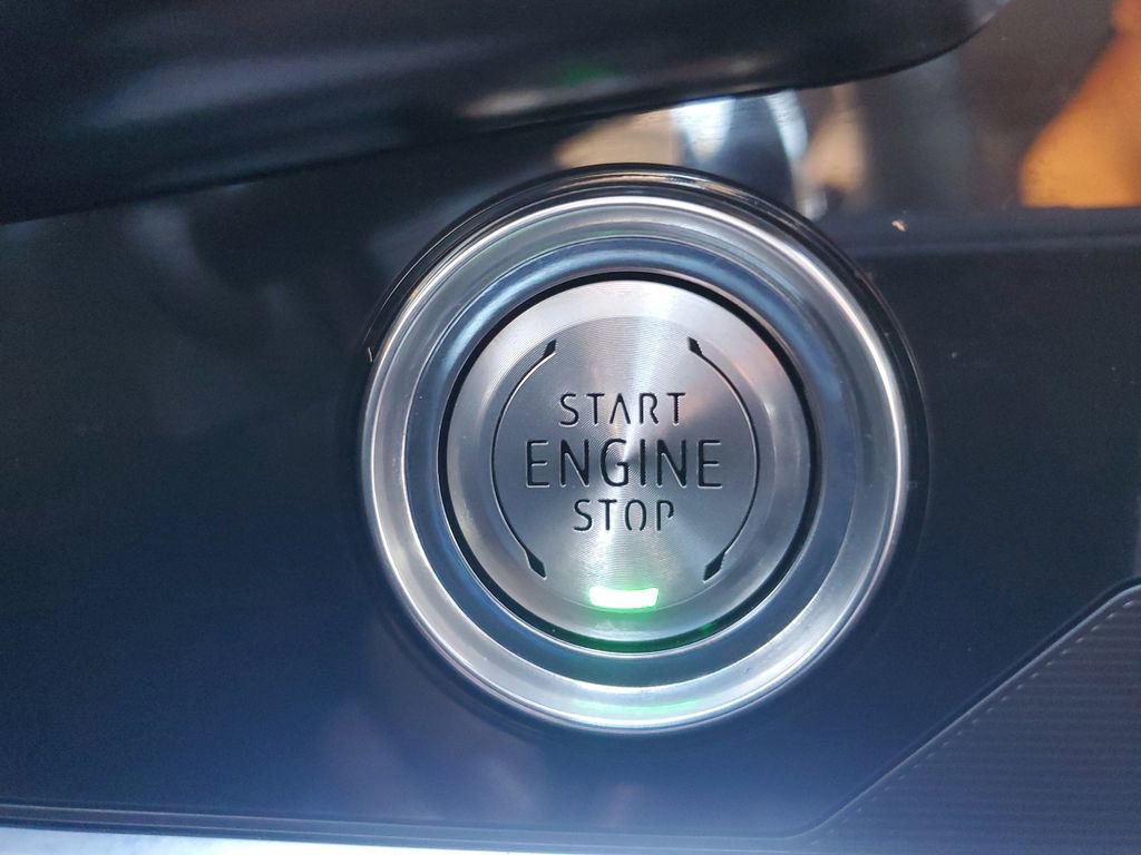 Used 2024 Chevrolet Corvette Stingray Premium Conv w/ Z51 Performance Package image 26