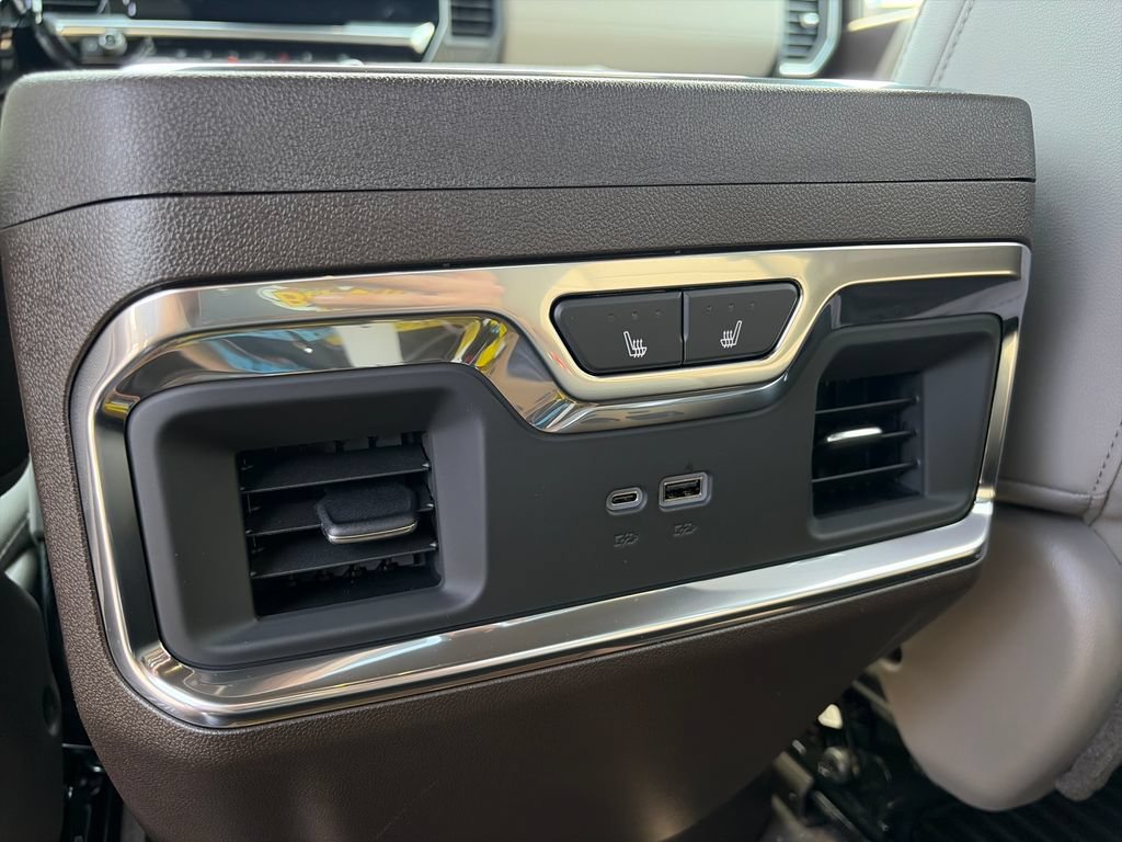 New 2026 Chevrolet Silverado 2500 LTZ w/ LTZ Premium Package AWD/4WD image 9