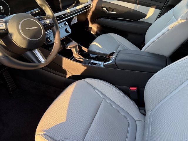 Certified 2025 Hyundai Santa Cruz Limited AWD/4WD image 5