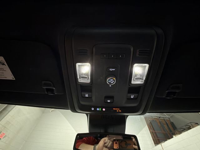 Certified 2023 Chevrolet Suburban RST image 22