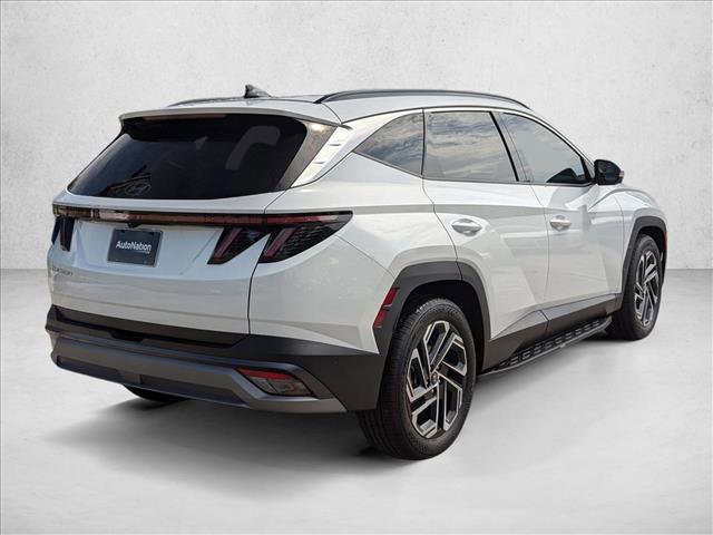 Used 2025 Hyundai Tucson Limited FWD image 2