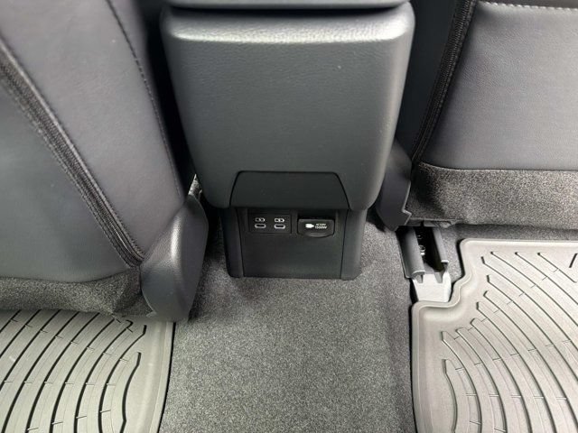Certified 2026 Toyota Prius Plug-In Hybrid FWD image 21