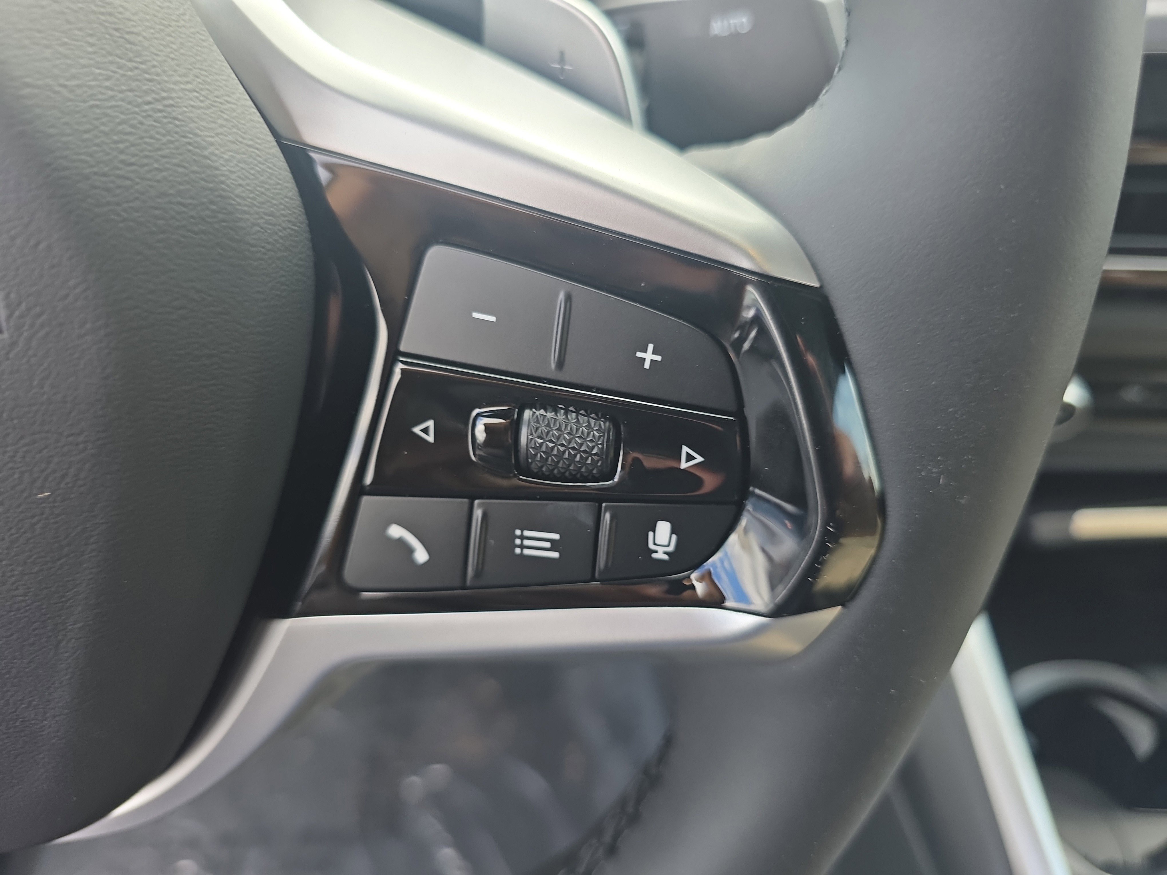 New 2025 BMW 230i Coupe w/ Premium Package image 25