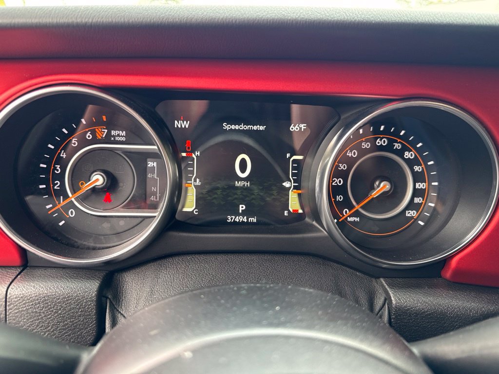 Used 2020 Jeep Gladiator Rubicon w/ Dual Top Group AWD/4WD image 27