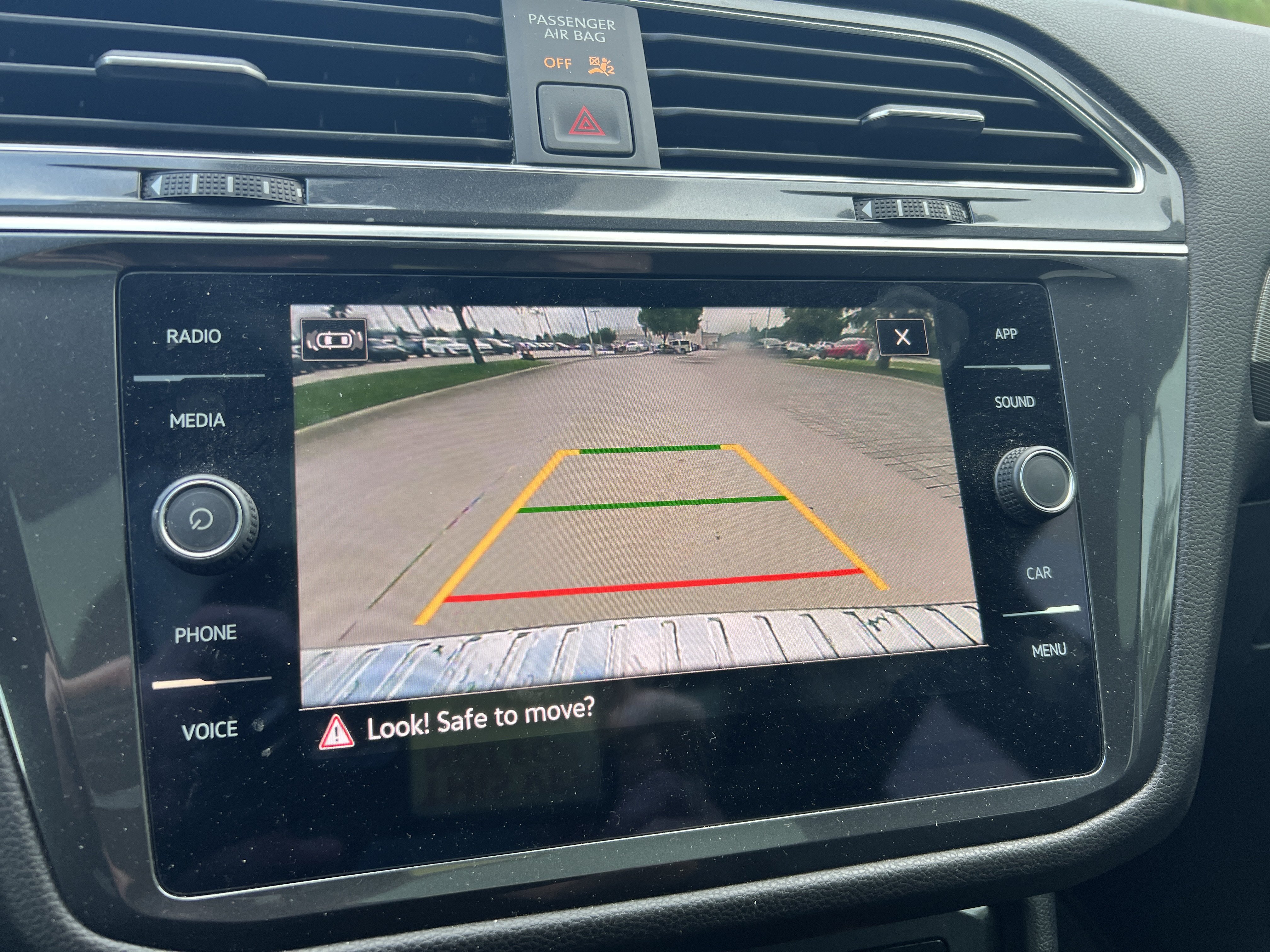 Certified 2023 Volkswagen Tiguan SE w/ Panoramic Sunroof Package FWD image 22
