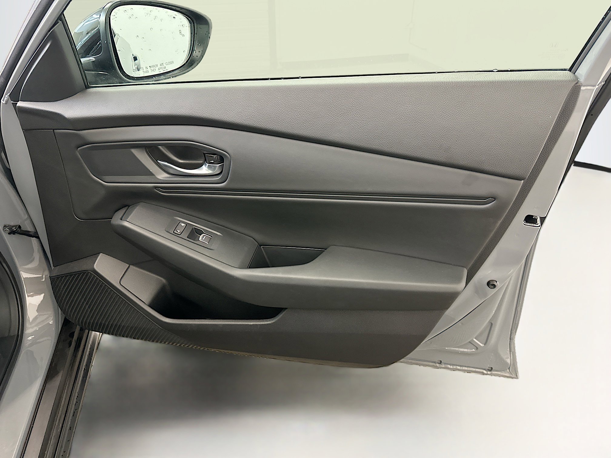 Used 2025 Honda Accord SE image 32