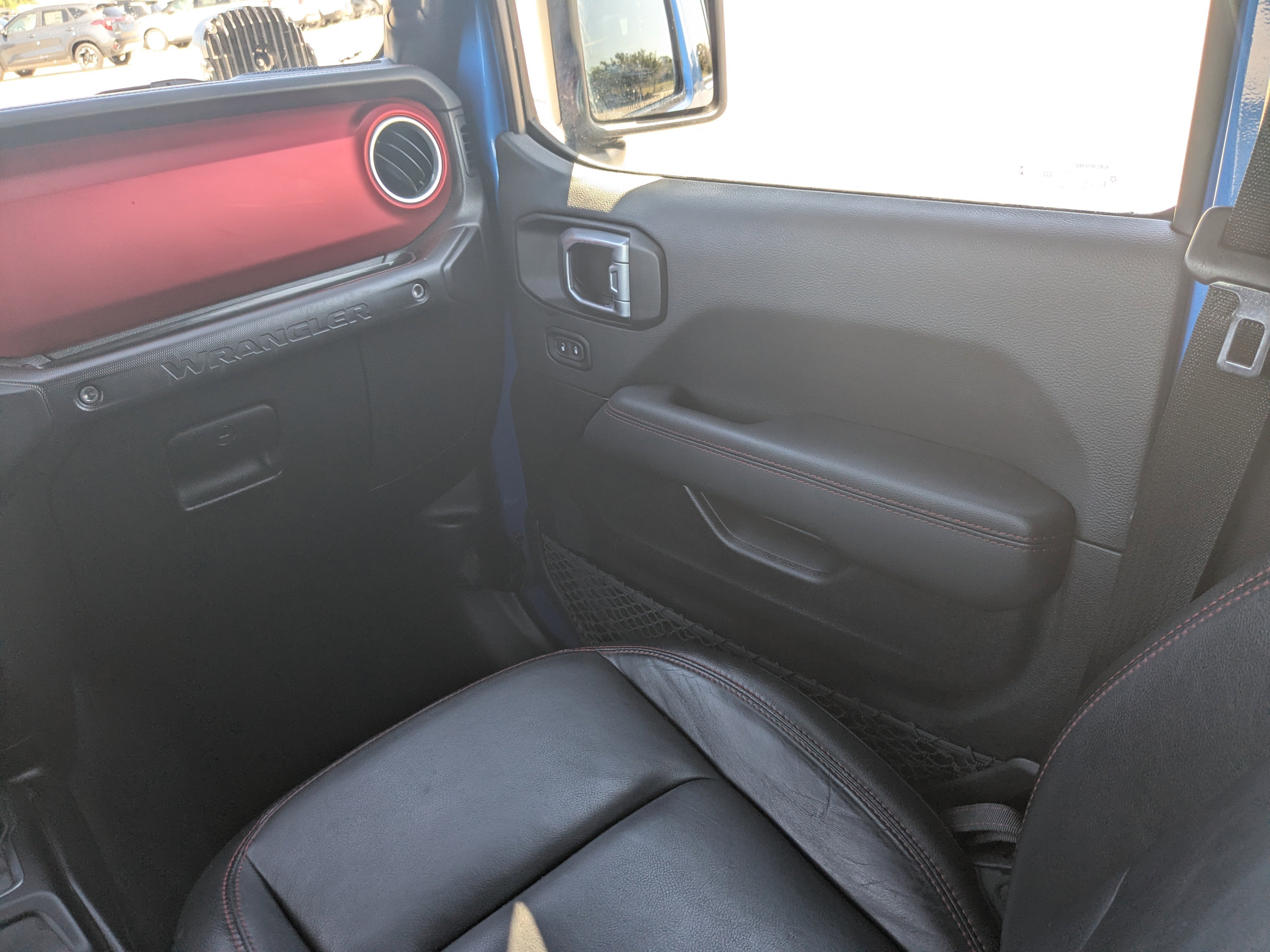 Used 2021 Jeep Wrangler Unlimited Rubicon AWD/4WD image 22