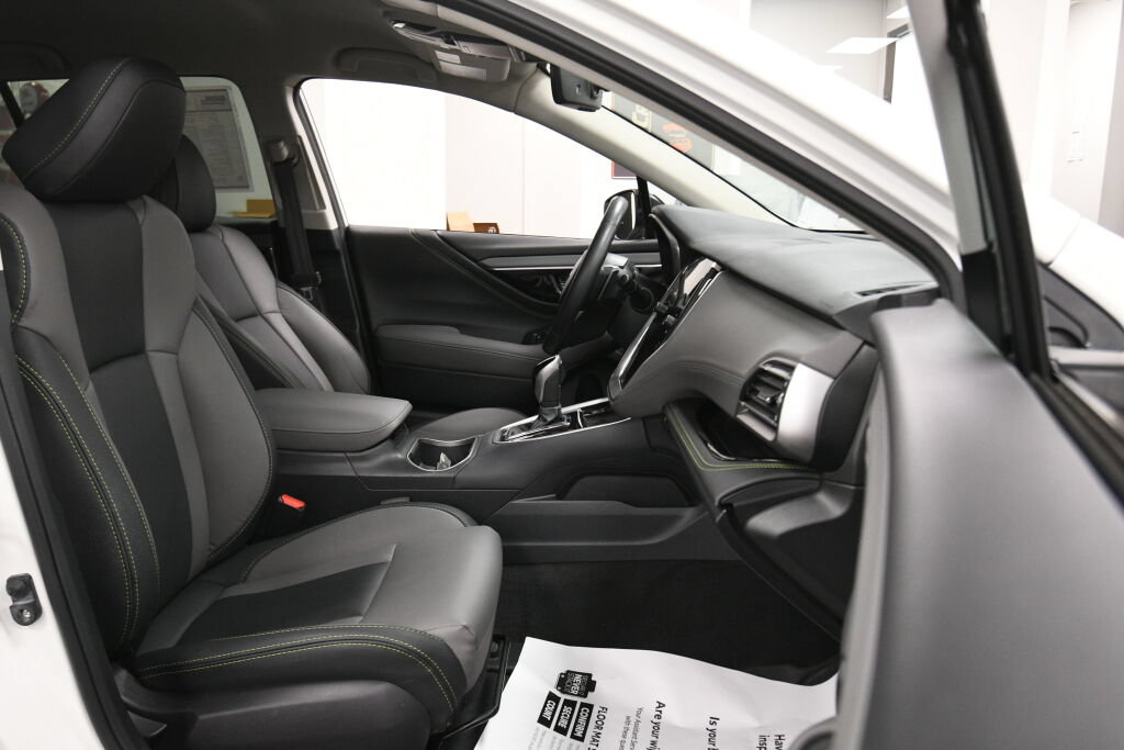Used 2023 Subaru Outback Onyx Edition AWD/4WD image 25