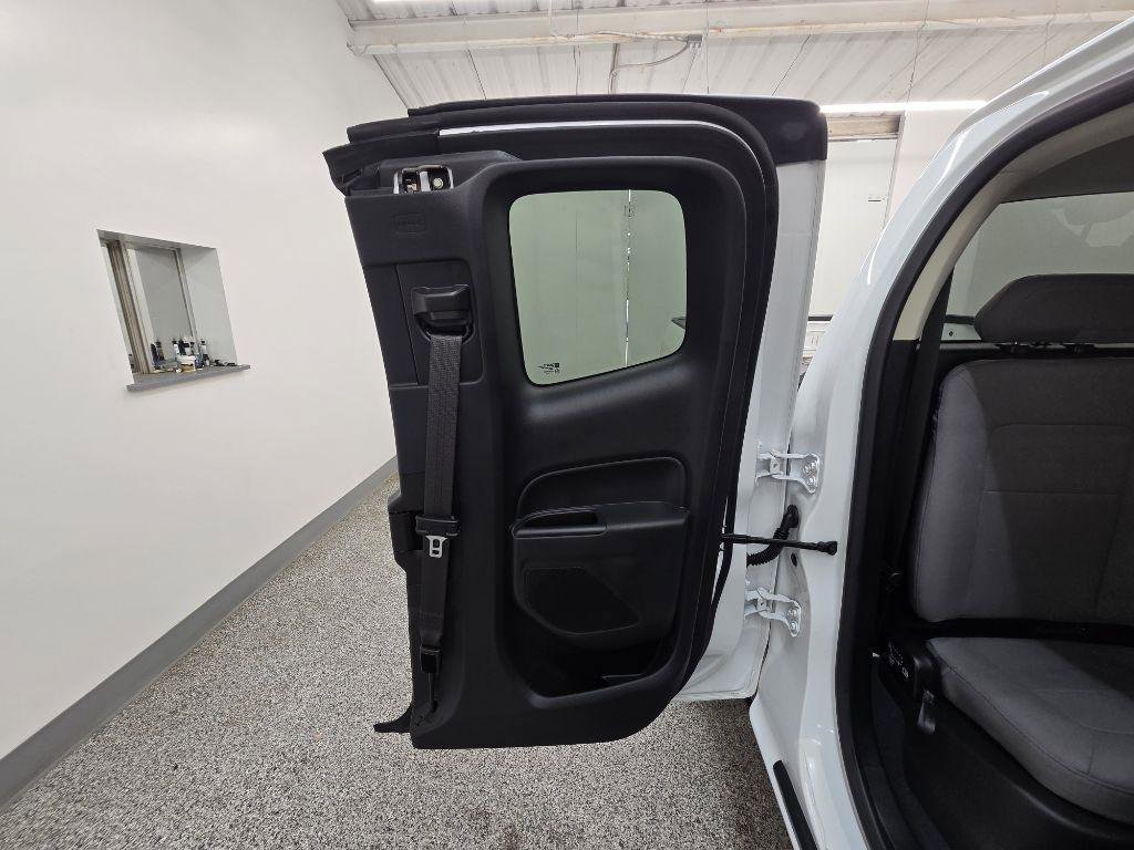 Used 2022 Chevrolet Colorado W/T image 27