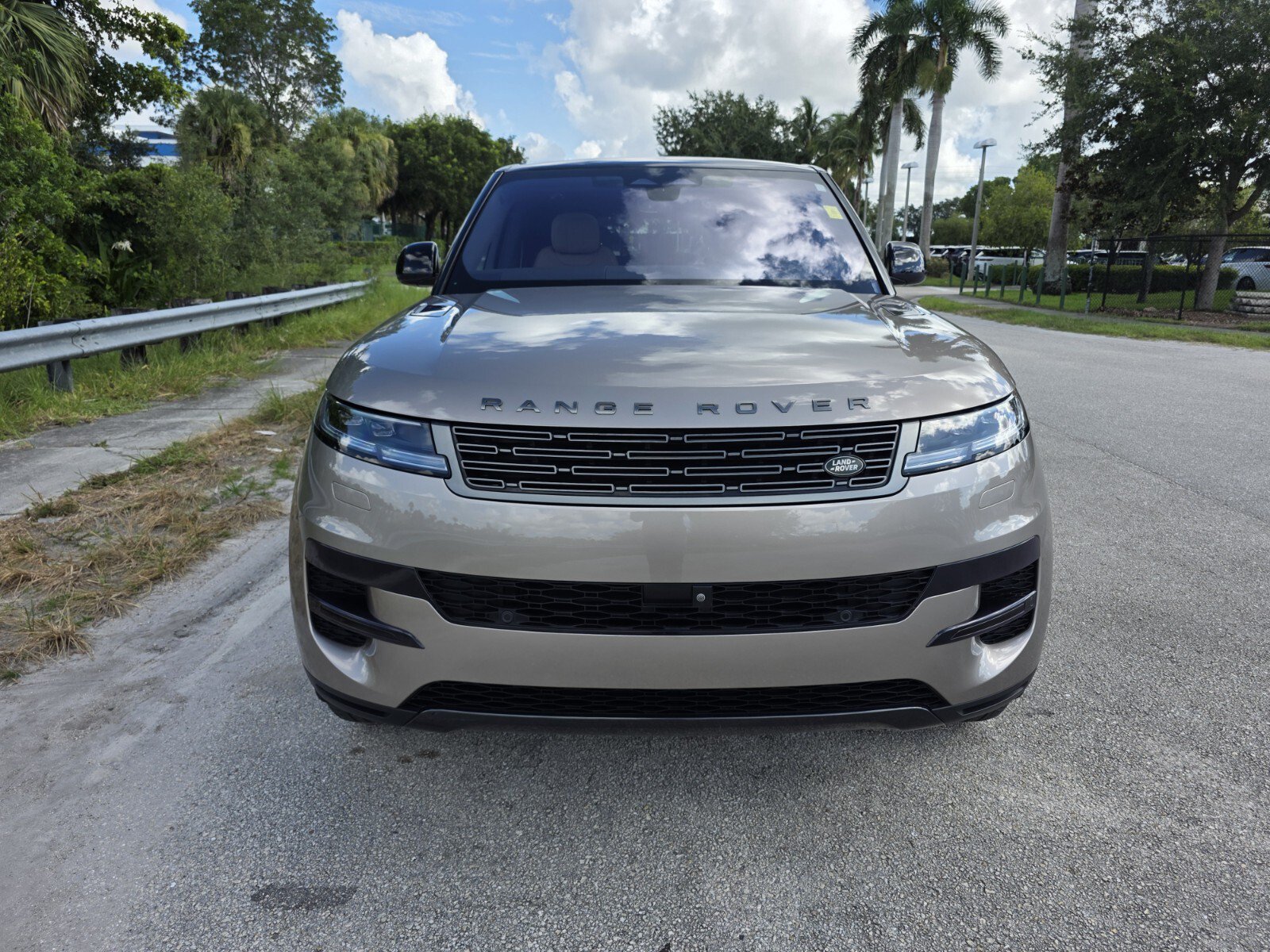 Certified 2023 Land Rover Range Rover Sport SE AWD/4WD image 8