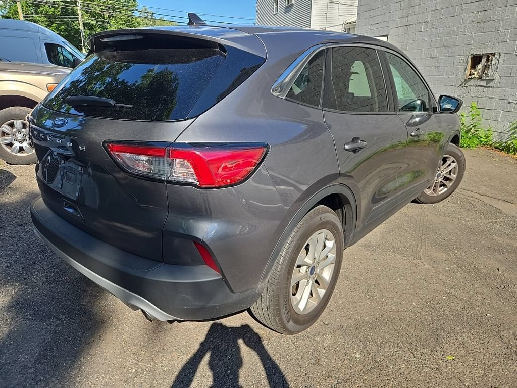 Used 2022 Ford Escape SE FWD image 4