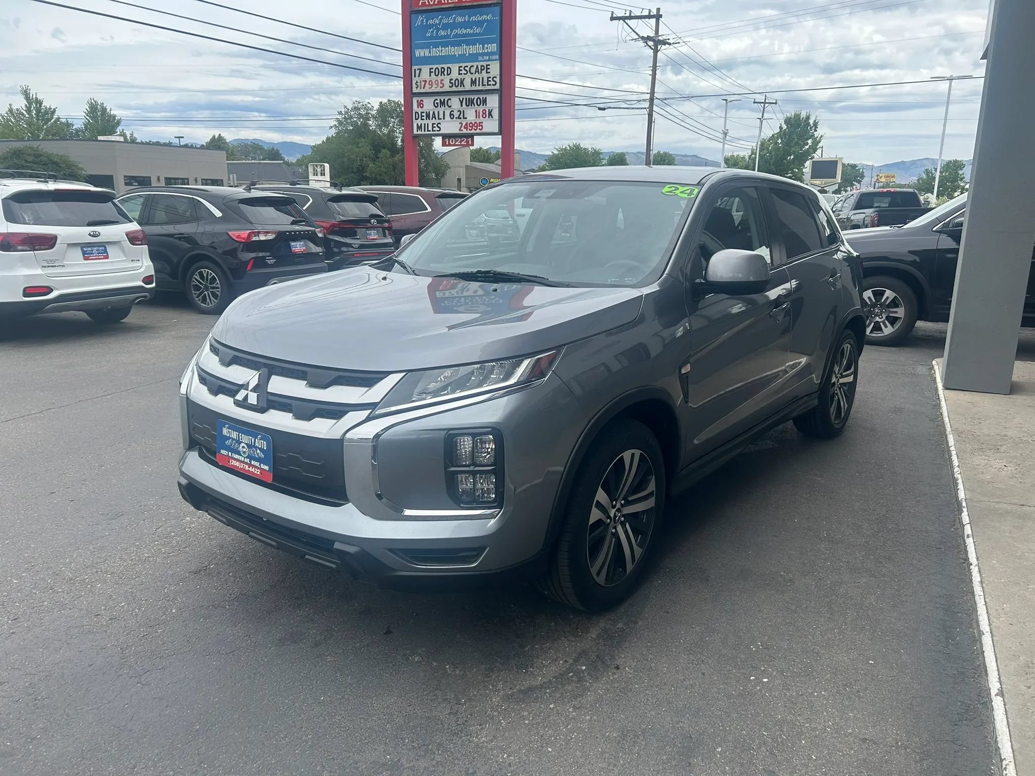 Used 2024 Mitsubishi Outlander Sport AWD image 2