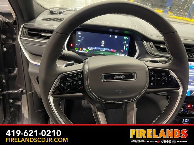 New 2025 Jeep Grand Cherokee Overland w/ Trailer Tow Package image 10