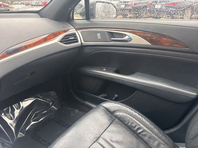 Used 2017 Lincoln MKZ Reserve w/ Climate Package image 28