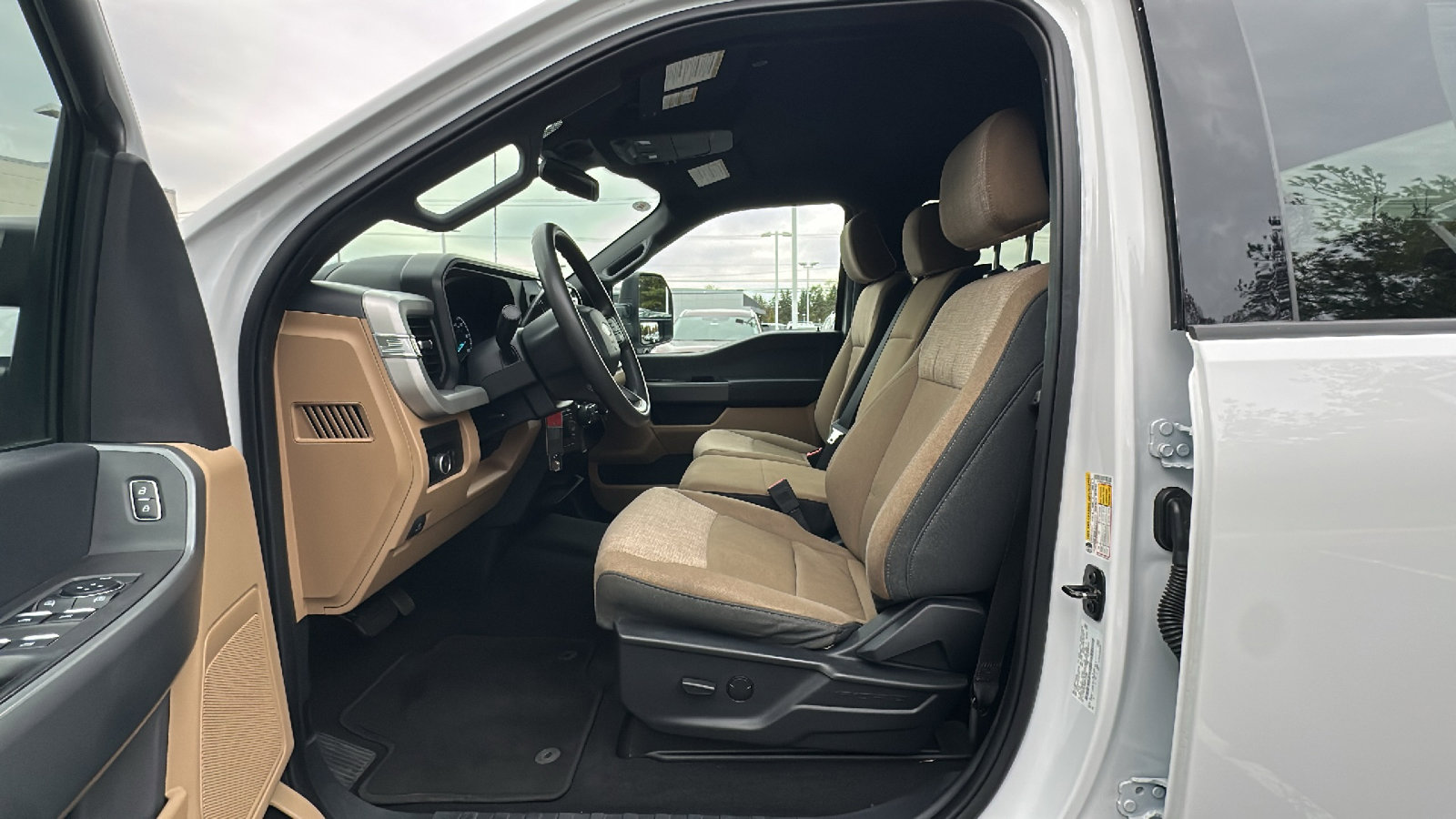 Used 2024 Ford F250 XLT image 14