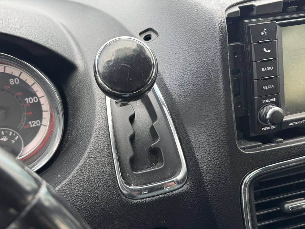 Used 2020 Dodge Grand Caravan SE FWD image 12