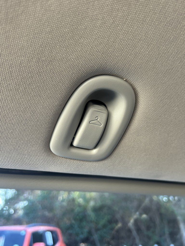 Used 2005 Chrysler Town & Country LX w/ Popular Equipment Group I image 29