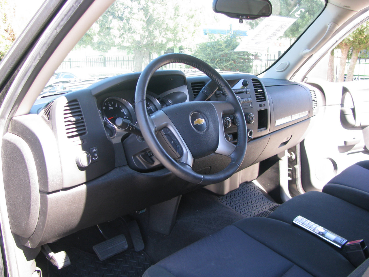 Used 2012 Chevrolet Silverado 1500 LT image 8