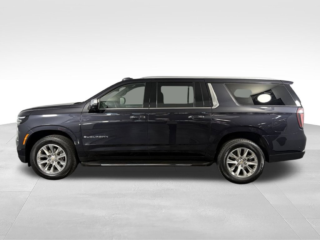 Used 2026 Chevrolet Suburban Premier AWD/4WD image 9