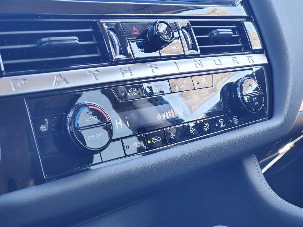 New 2026 Nissan Pathfinder SL image 31