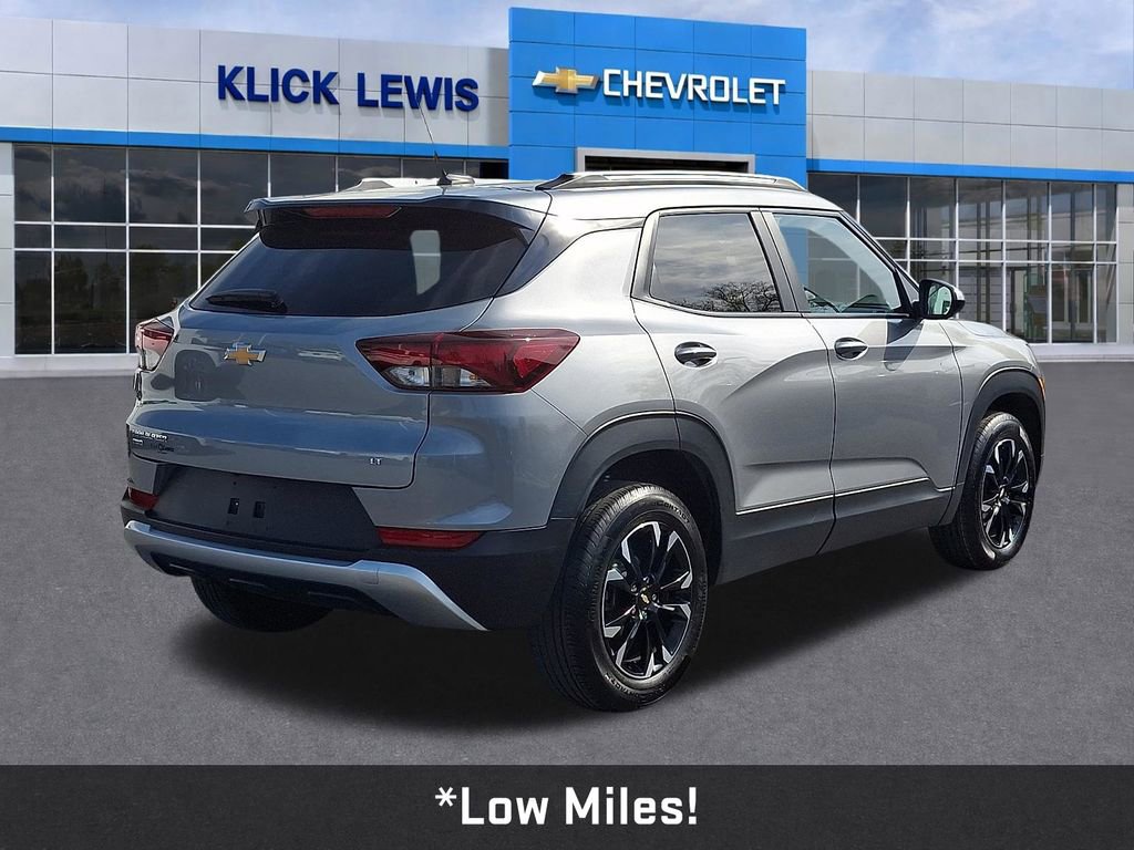 Used 2023 Chevrolet TrailBlazer LT w/ Convenience Package AWD/4WD image 8