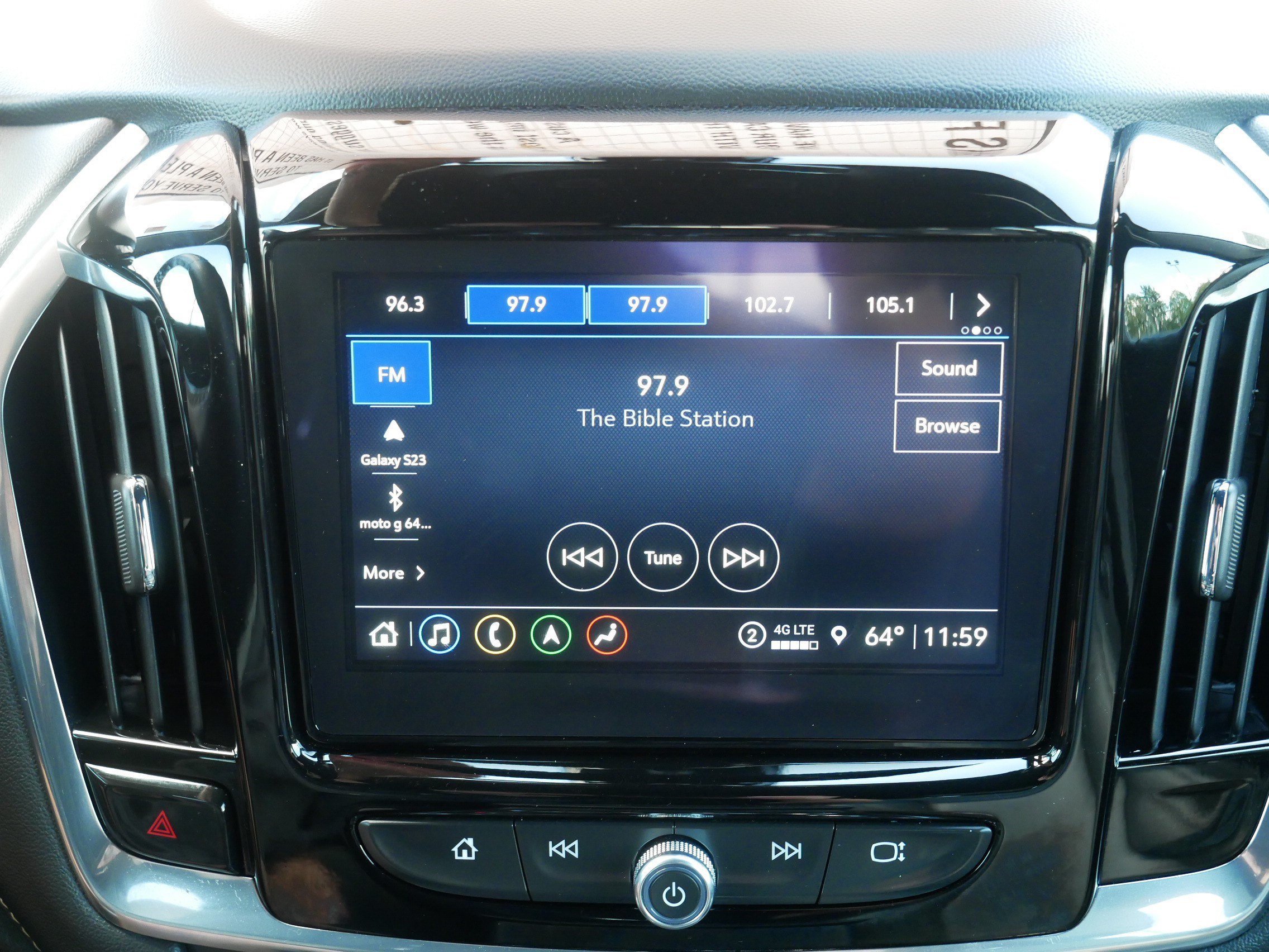 Used 2023 Chevrolet Traverse LT w/ LT Premium Package AWD/4WD image 22