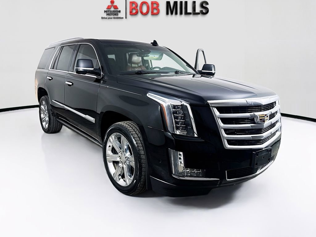 Used 2017 Cadillac Escalade Premium Luxury image 1