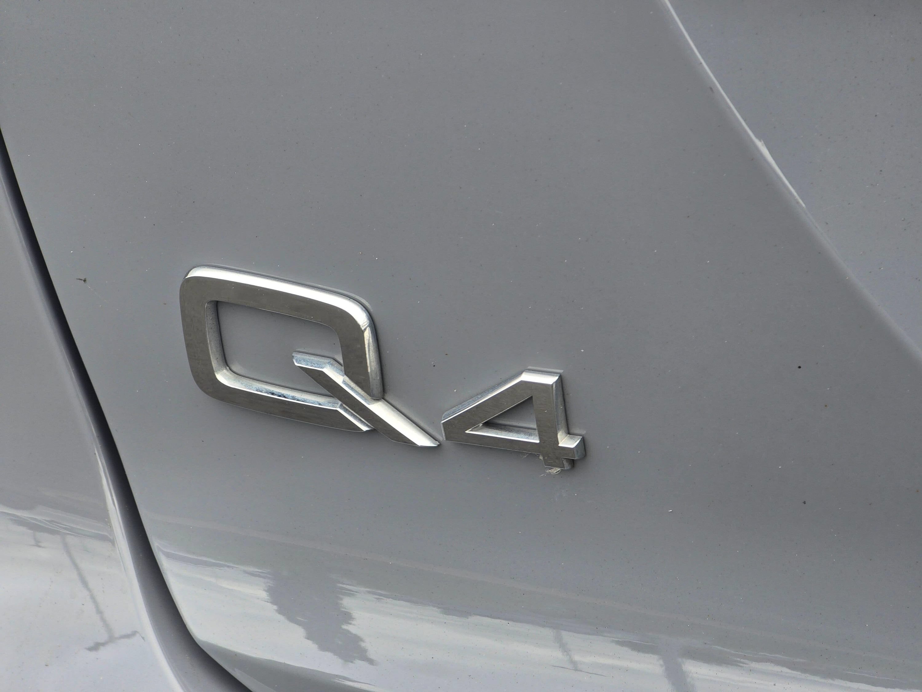 Used 2023 Audi Q4 e-tron Premium Plus w/ Premium Plus AWD/4WD image 33