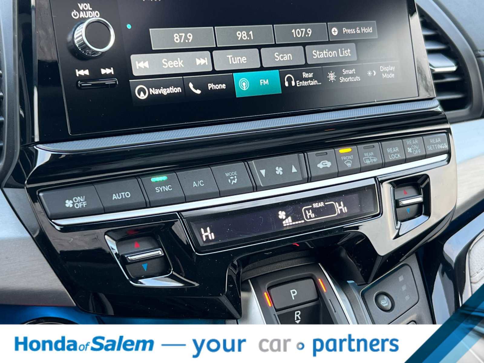 New 2026 Honda Odyssey Touring image 24