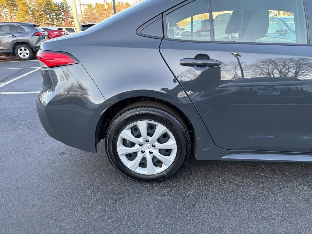 Certified 2024 Toyota Corolla LE FWD image 4