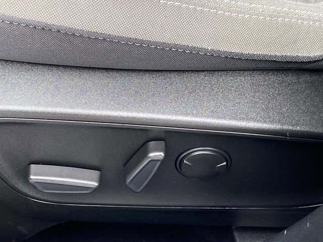 Used 2022 Ford Escape SE image 28