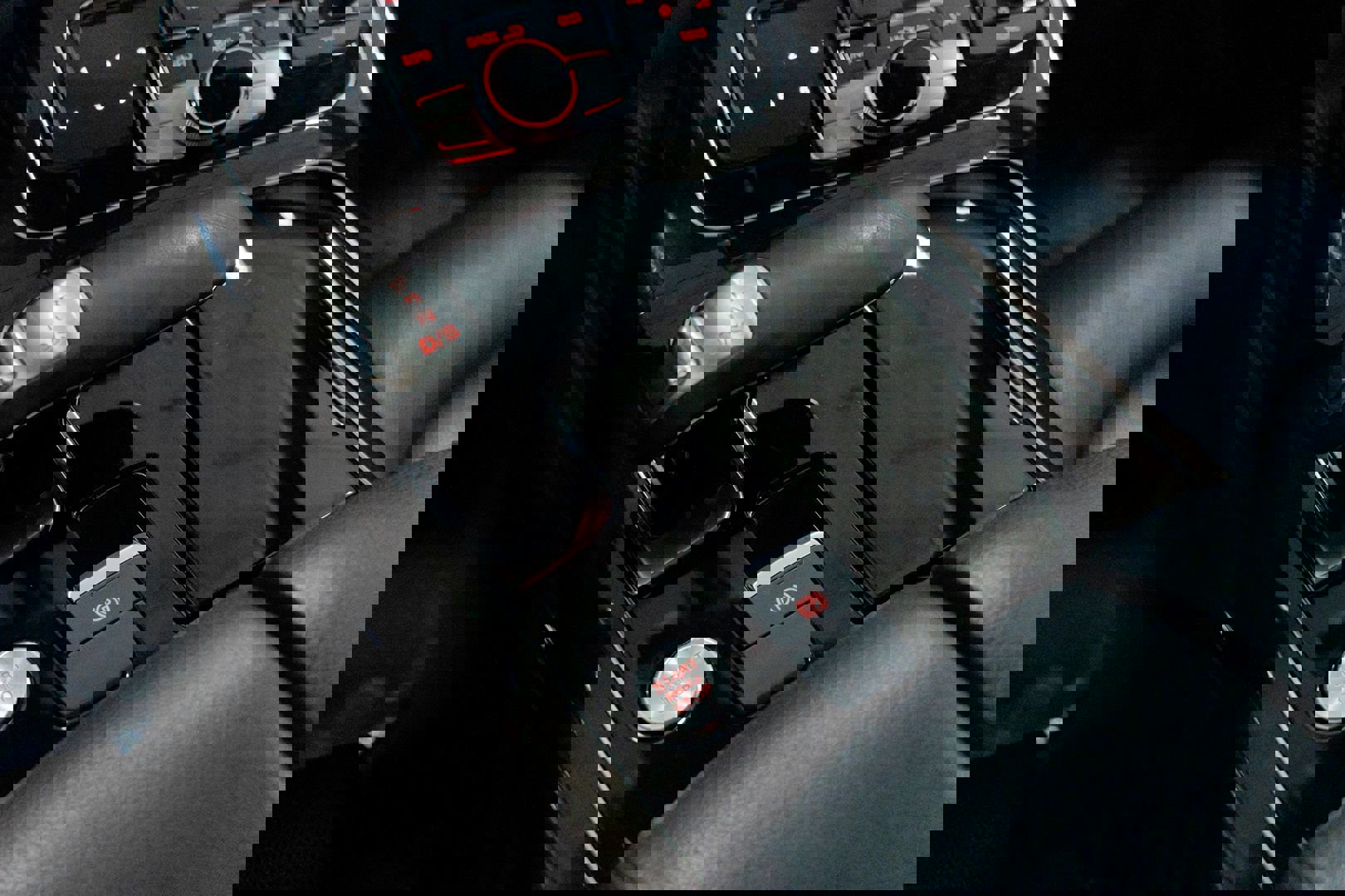 Used 2015 Audi A8 L TDI w/ Premium Package image 44