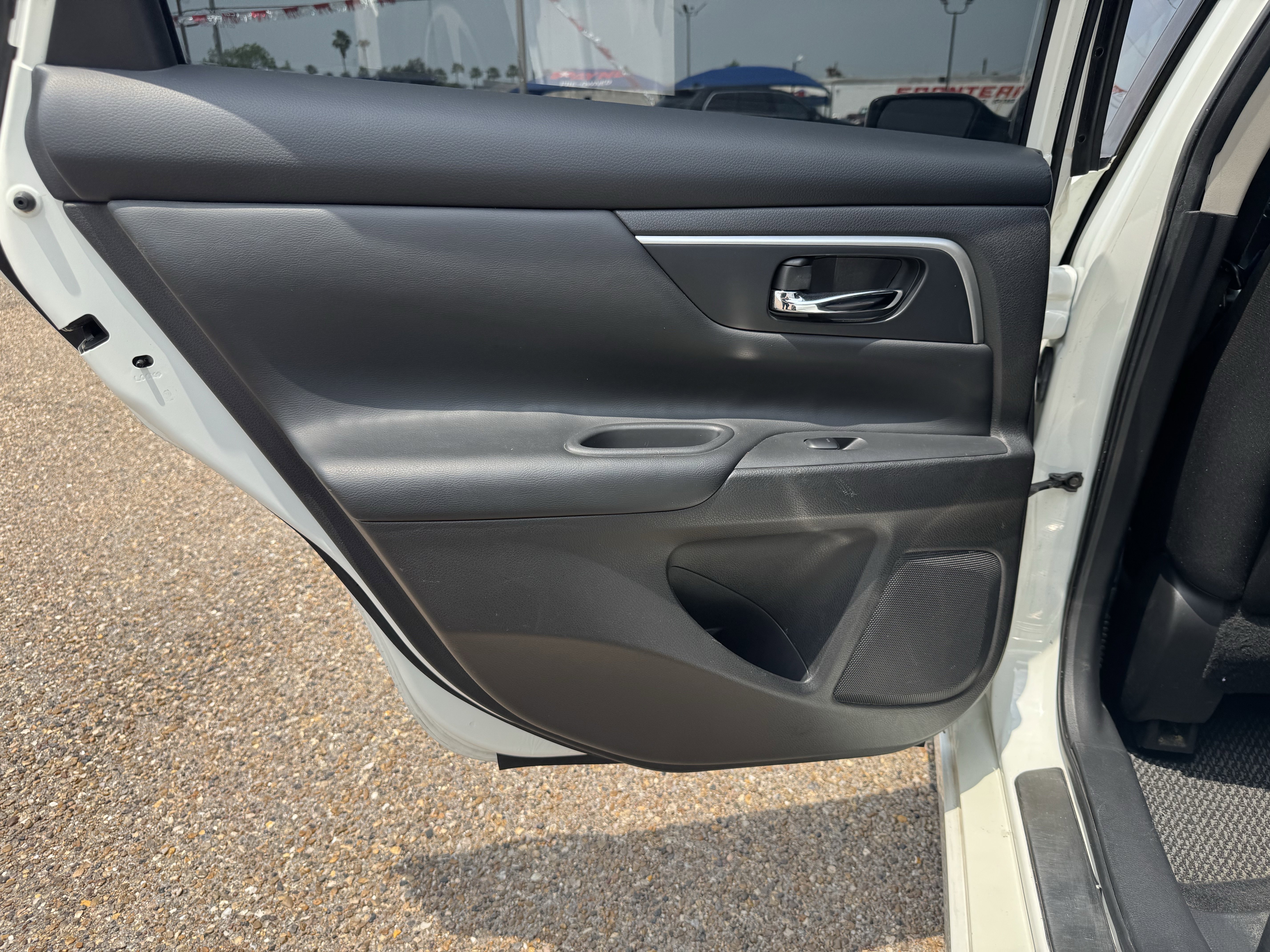 Used 2016 Nissan Altima 2.5 SR FWD image 23
