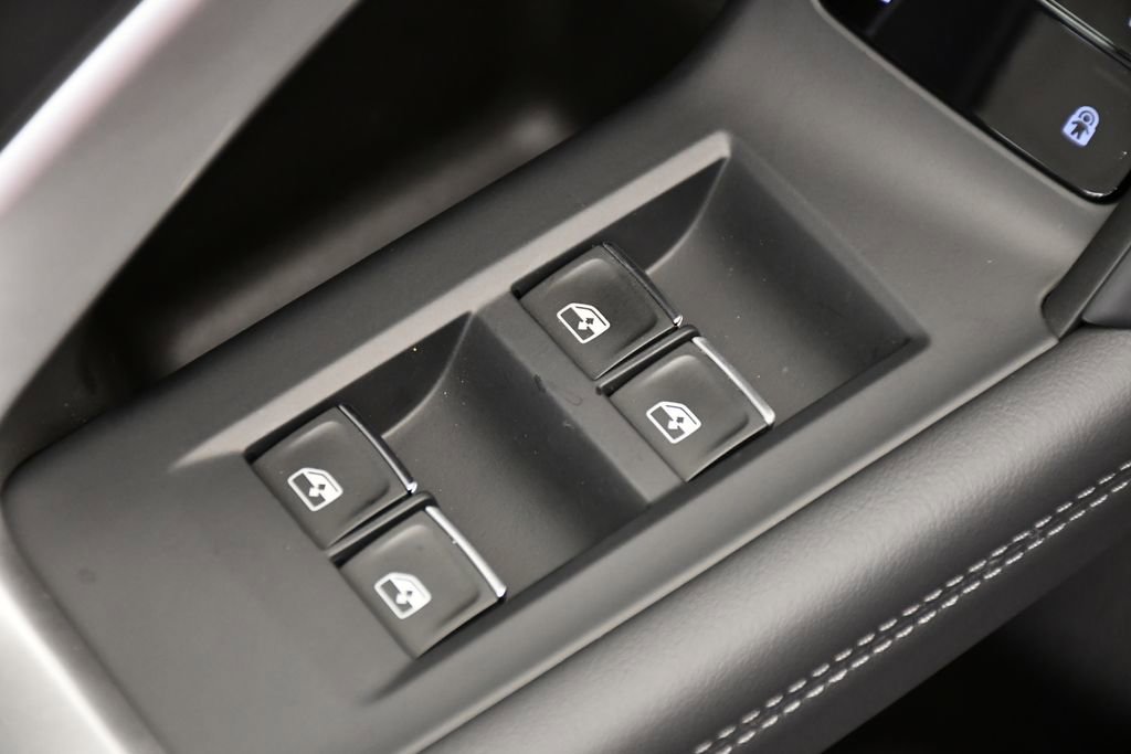 Used 2025 Audi Q5 Premium w/ Convenience Package image 33