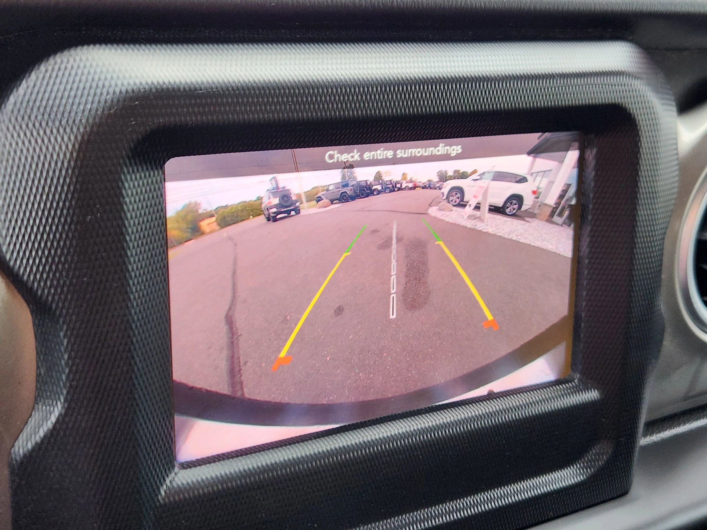 Used 2020 Jeep Wrangler Unlimited Sahara image 34