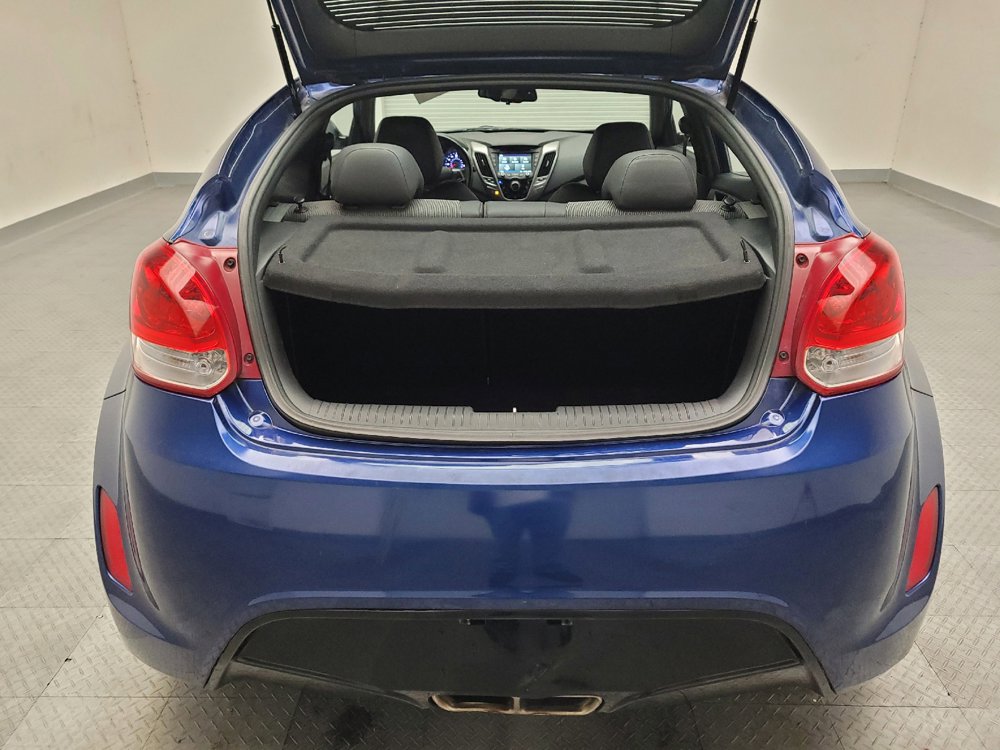 Used 2016 Hyundai Veloster w/ Option Group 02 FWD image 29