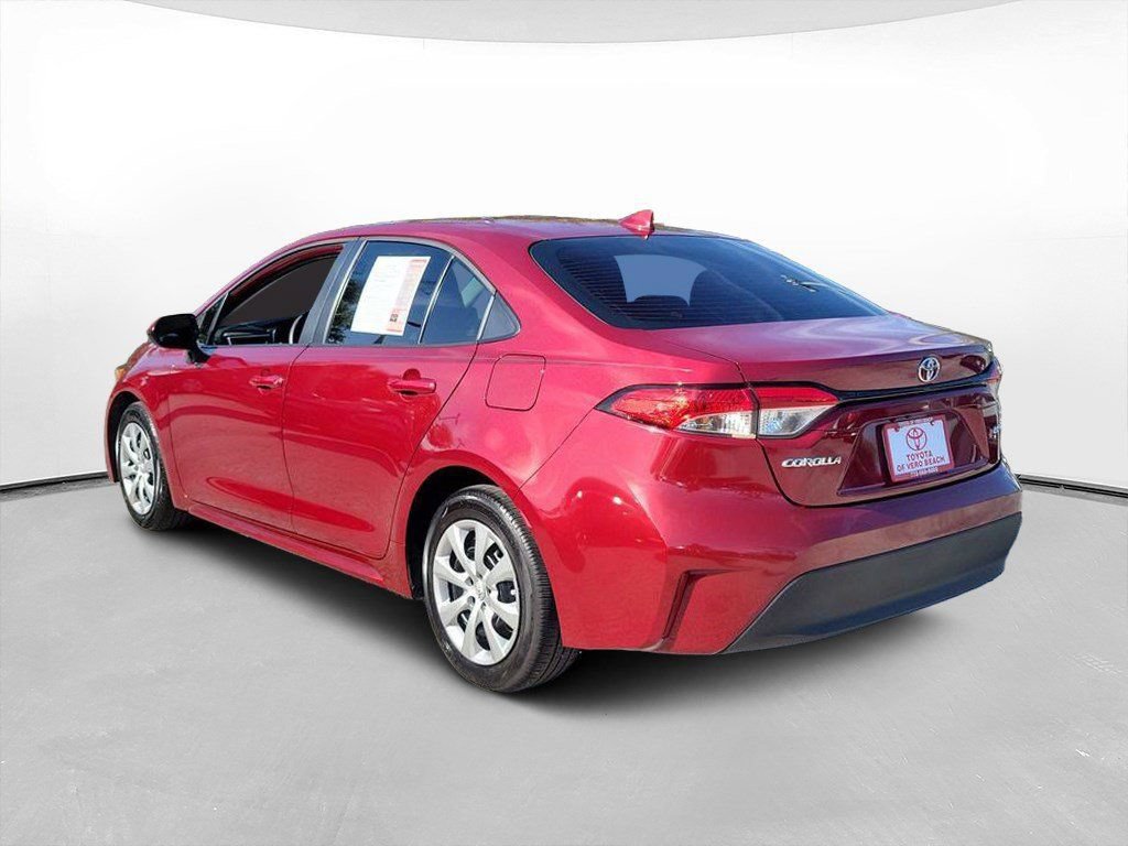 Used 2024 Toyota Corolla LE FWD image 6