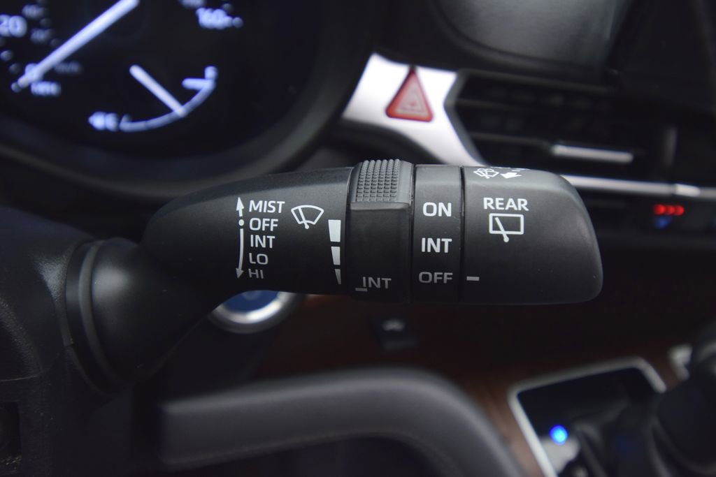 Used 2021 Toyota Sienna XLE image 40