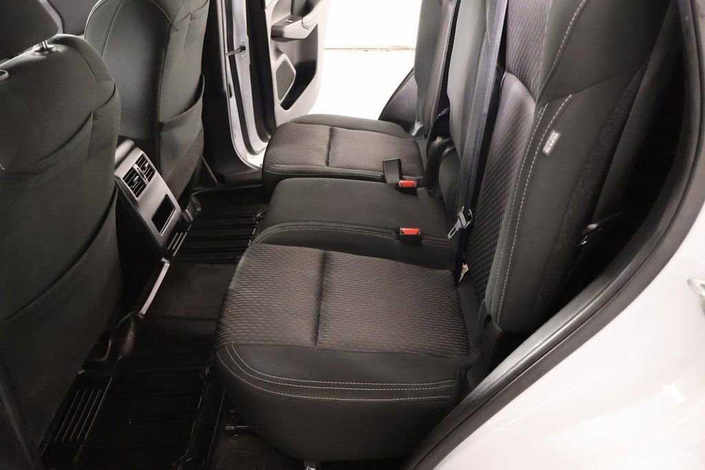 Used 2023 Mitsubishi Outlander ES image 11