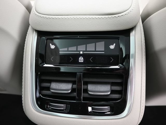 New 2026 Volvo XC90 T8 Ultra w/ Protection Package Premier AWD/4WD image 38