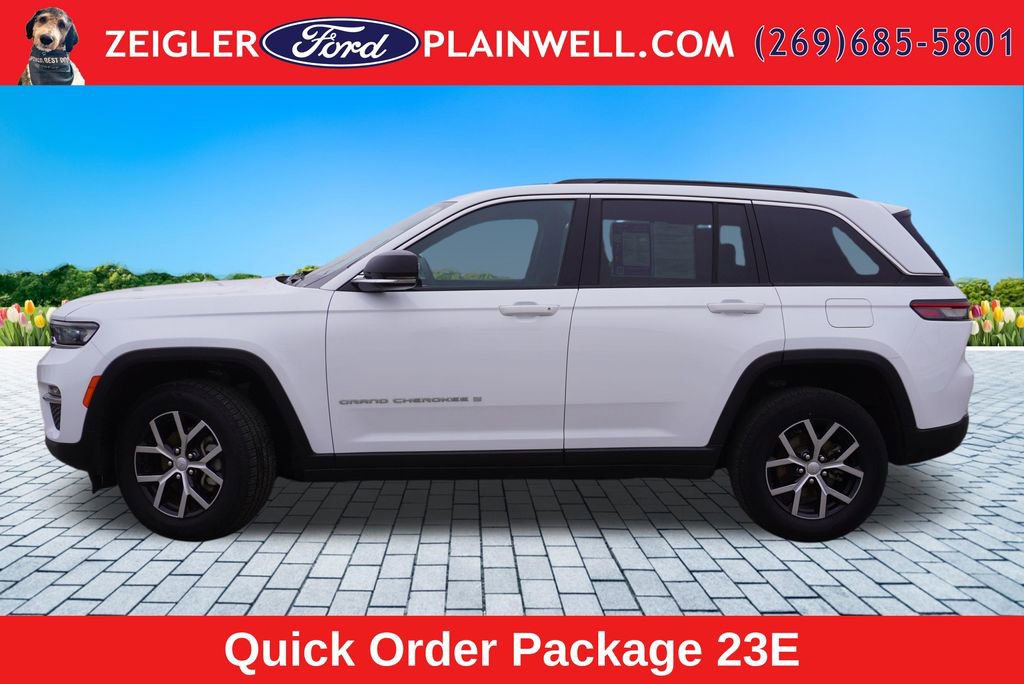Used 2024 Jeep Grand Cherokee Limited AWD/4WD image 2